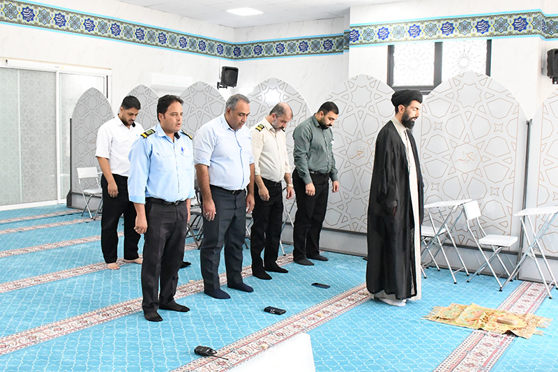 تصویر خبر برگزاری نماز جماعت در مسجد مؤسسه با حضور امام جماعت